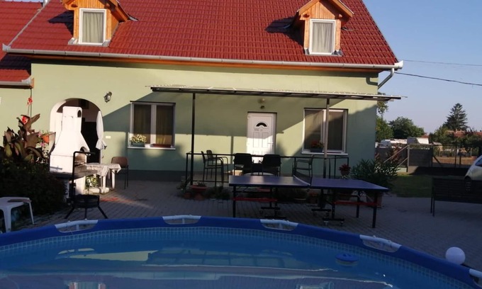Tapioszentmarton Chalet De Esquí | Attila Vendégház Ap. 12 person
