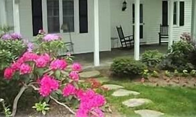 Laurel Park Cabaña | Atractivo Cottage Rodeado de jardines