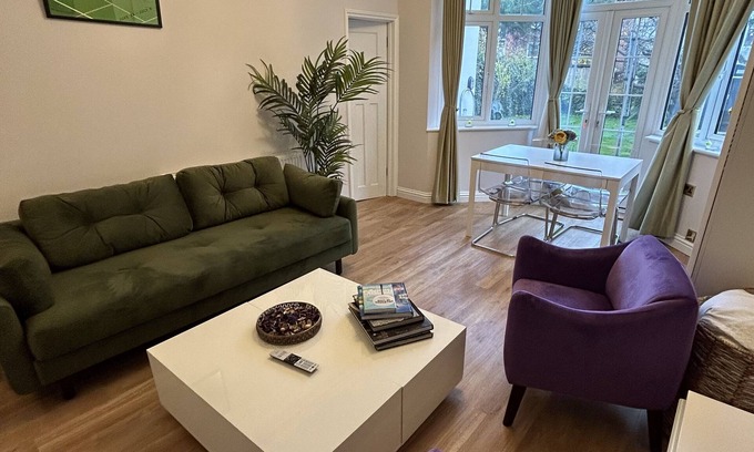 Hillside Apartamento | Atractiva Garden Apartamento en Wimbledon, Londres, Cerca de Tubo, Wifi