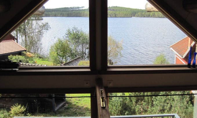 Mora Casa | Attractive timber lodge near lake beach