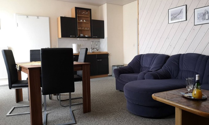 Bad Goegging Apartamento | Attractive vacation apartment (38m2) with balcony