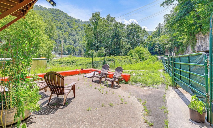 Matewan Apartamento | ATV Escape Near Hatfield-McCoy Trails in Matewan!