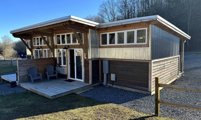 Bramwell Cabina | ATV TrailCamp: Barnum's Camp-- Just seconds from the HMT Pocahontas Trailhead!