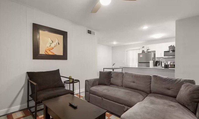 Hyde Park Apartamento | ATX Casa Norte BnB ~ Near Hyde Park & UT Campus
