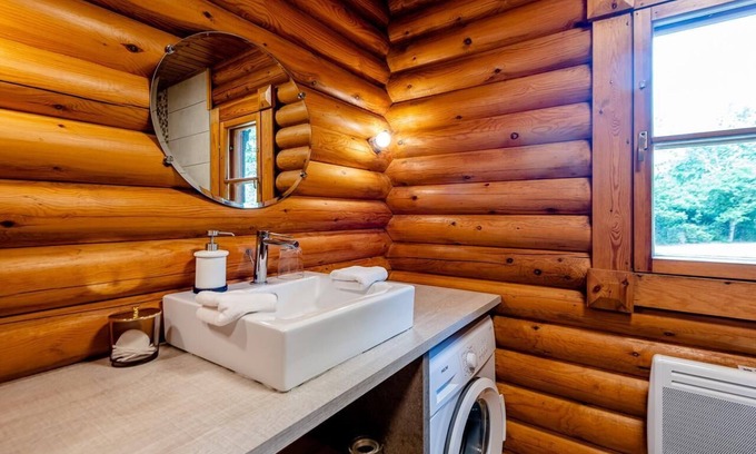 Vendays-Montalivet Chalet De Esquí | Atypical chalet in the heart of the woods 8km from the sea