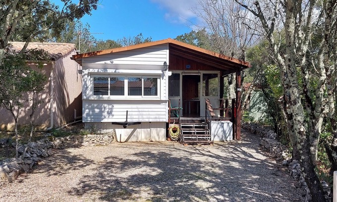 Mejannes-le-Clap Casa | Atypical country cottage-style mobile home, quiet, restful and bucolic
