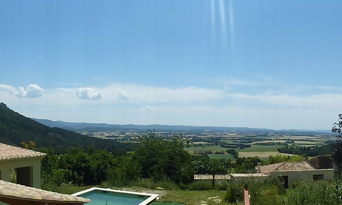 Roynac Cama Y Desayuno | Atypical house with 6 bedrooms and 5 bathrooms near the Saou forest