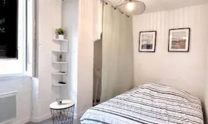 La Roquebrussanne Apartamento | Atypical Studio