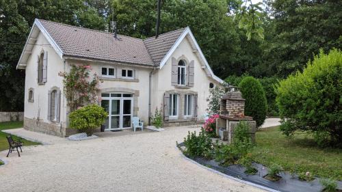 Contrexeville Apartamento | Au 157 - Locations Contrexéville