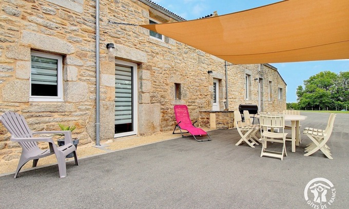 Questembert Casa | au Calme en Campagne, Proche de la Mer, Animaux Acceptés, Pétanque sur Place