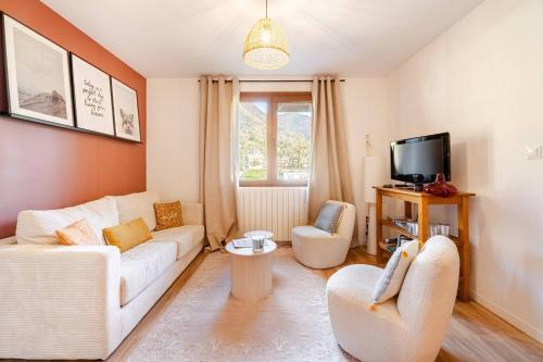 Taninges Apartamento | Au centre cosy et neuf proche station ski parking terasse