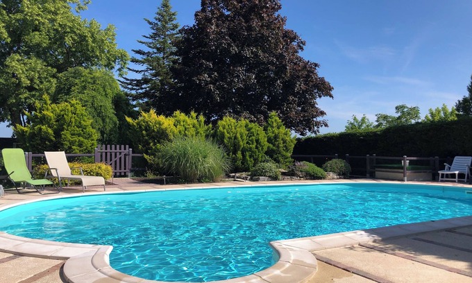 Gout-Rossignol Casa | Au Coucou chanteur family home with pool