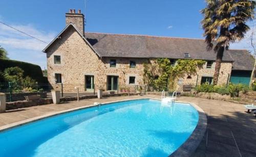 Saint-Quentin-sur-le-Homme Casa | Au Mont De La Quintine # Piscine & Jacuzzi #