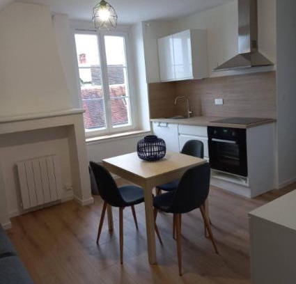 Besancon Apartamento | Au Montjoux, côté jardin