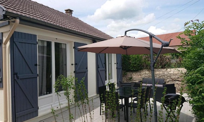 Bazolles Casa | Au pied de l étang et du canal du Nivernais bazolles