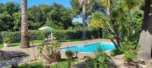 Le Castellet Casa | Au temps pour vous