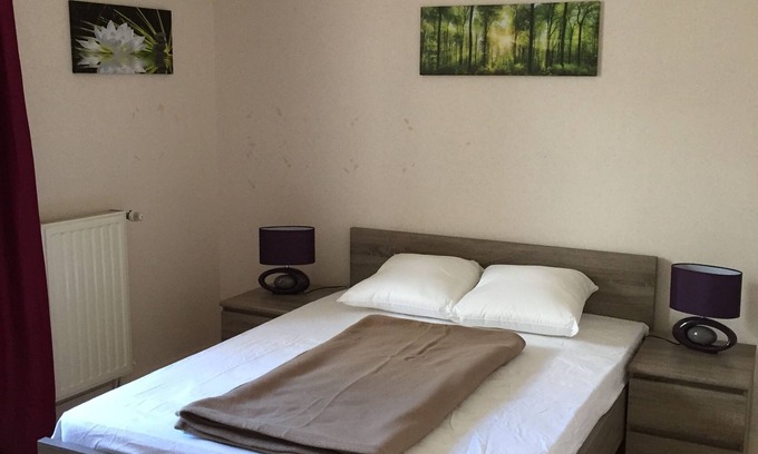 Freycenet-la-Tour Apartamento | Auberge de la Tour Bar Restaurant Supermercados