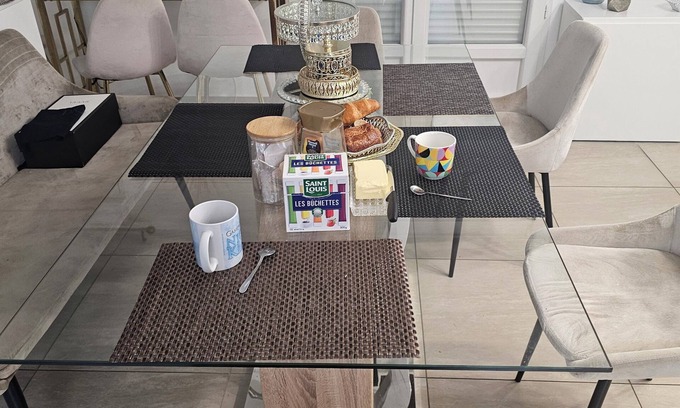 Drancy Cama Y Desayuno | Auberge Emmanuel