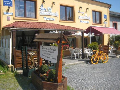 Vresse-sur-Semois Cama Y Desayuno | Auberge Hôtel chambre Tout Confort B-B et Restaurant Les Colombes