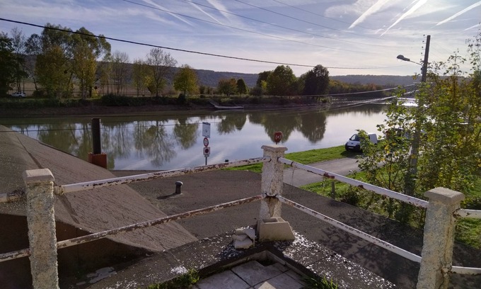 Crouttes-sur-Marne Apartamento | Auberge Le Bac