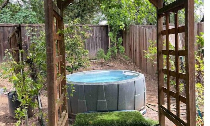 Loomis Casa | Auburn Sacramento close- 3+Loft room, hot tub