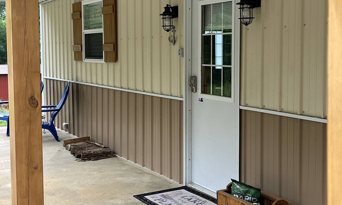 Gilbertsville Cabina | Cozy Lake Cabin!