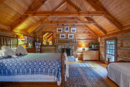 Pisgah Forest Casa | Aunt Babbies Cabin