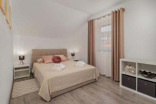 Sarsoni Apartamento | Aura Apartment