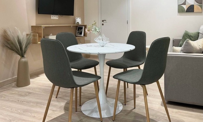 Thessaloniki Apartamento | Aura modern home. Charming 2-bedroom apartment with Wi-Fi, near to metro