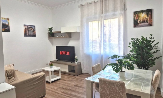 Ciampino Apartamento | Aura Station Ciampino (Rome, FS Ciampino Station, Airport)