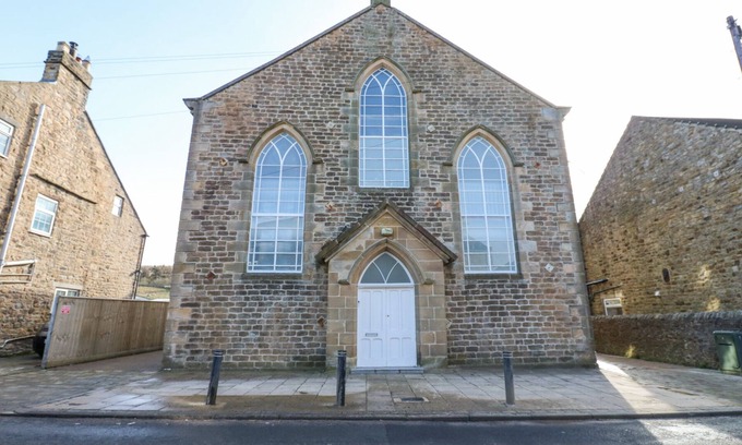 Lanehead Casa | AURELIAN HOUSE, pet friendly, with hot tub in St John's Chapel