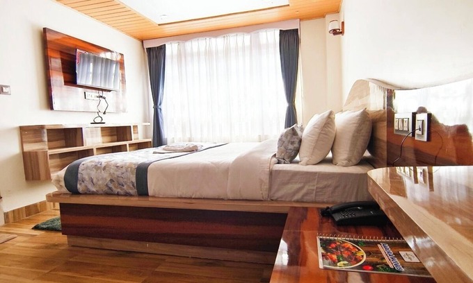 Darjeeling Hotel | Aurora Darjeeling Grand