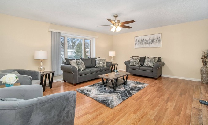 Aurora Casa | Aurora Rental- Lehnertz