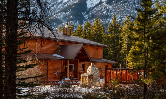 Clearwater County Cama Y Desayuno | Aurum Lodge