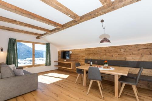 Valle di Casies Apartamento | Ausserharmerhof App Wiesenglück
