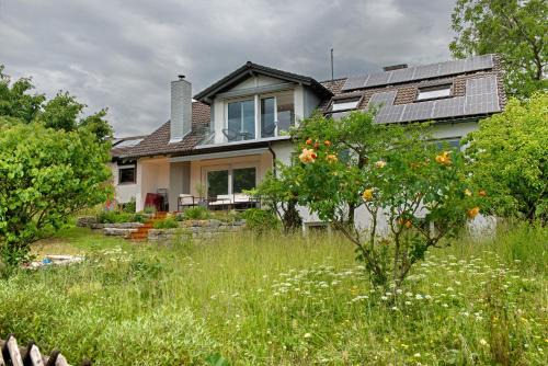 Unteruhldingen Apartamento | Aussichtsreich Am See