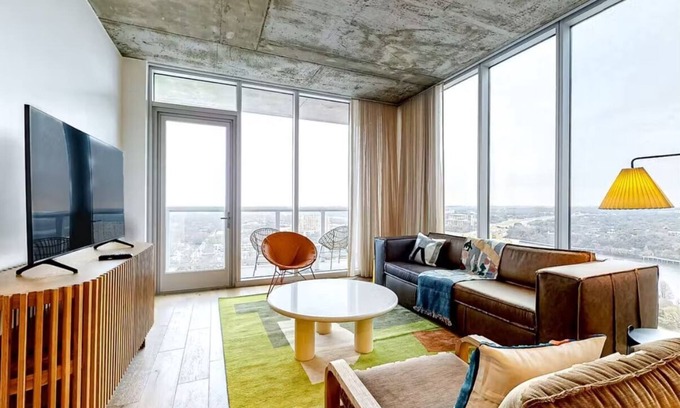 East Cesar Chavez Condominio | Austin Downtown Condo - 1BR Lakeview 23rd-floor