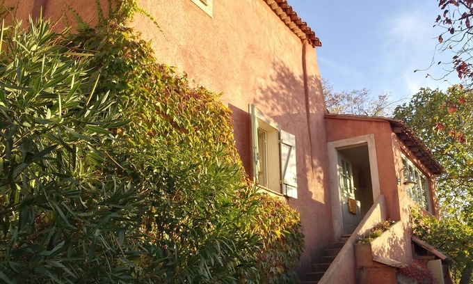 Rians Casa | Casa de pueblo en la Provenza con magníficas vistas y jardín privado.