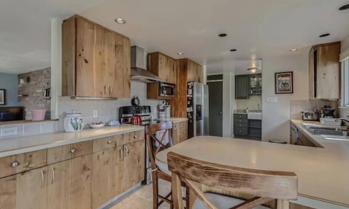 Ridglea Hills Casa | Authentic Boulder 3 BDR Mid-Century