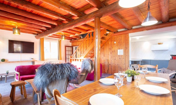 Saint-Lary-Soulan Chalet De Esquí | Chalet auténtico en Soulan - Confort moderno, chimenea, brasero y vistas impresionantes
