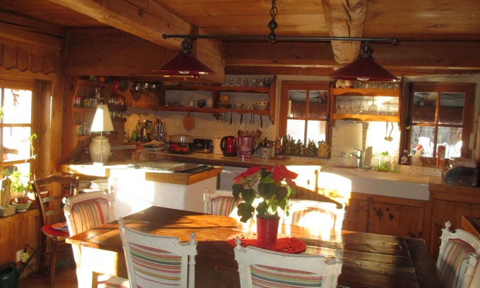 Bozel Chalet De Esquí | Auténtico chalet entre 2 zonas de esquí.