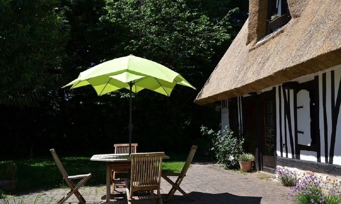 La Haye-Aubree Casa | Auténtica casa de campo con techo de paja en jardín cerrado, equipado para bebés, entre Honfleur y Rouen