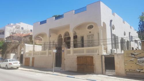 Jaffa Apartamento | Authentic Jaffa Home in Maronite Quarter