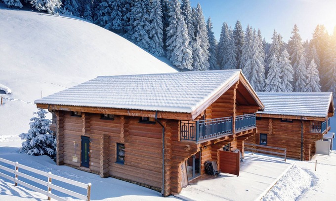 Jenig Chalet De Esquí | Authentic log house near top ski resort