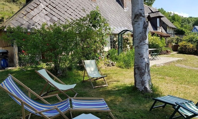Montfort-sur-Risle Casa | Authentic Normandy farmhouse in a village: spa, nature & wifi