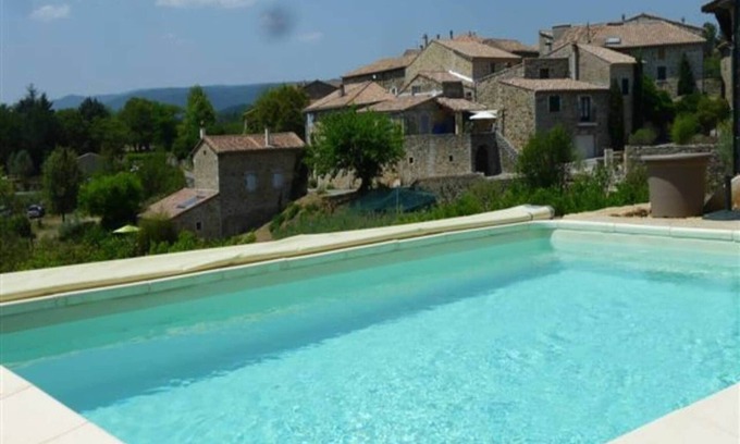 Les Assions Casa | Casa en la naturaleza con piscina
