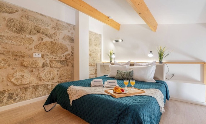 Sao Mamede de Infesta Casa | Authentic Studio 8 with Terrace by HostWise