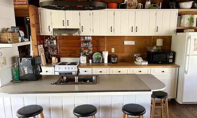 Bethany Beach Cabaña | Authentic Vintage Beach Cottage - Just steps to the beach!