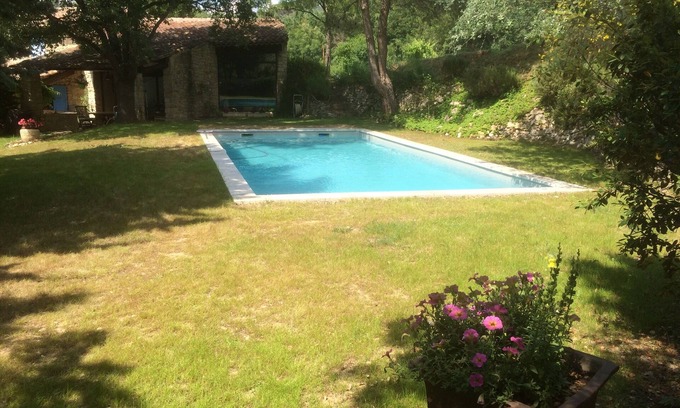 Beaumont-de-Pertuis Casa | Authentique Maison de Charme Avec Piscine Pour Vacances en Famille, Entre Amis