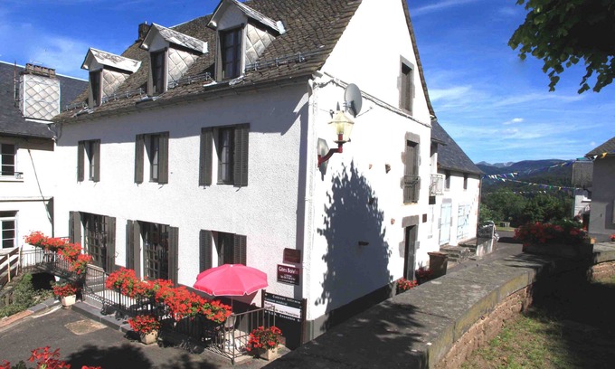 Saint-Sauves-d'Auvergne Cabaña | Auvernia Sancy Cottage 06-15 pers 4 kilometros 9 kilometros La Bourboule Mont-Dore